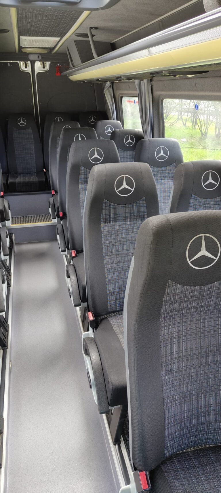 Autobus Mercedes Sprinter do wynajęcia