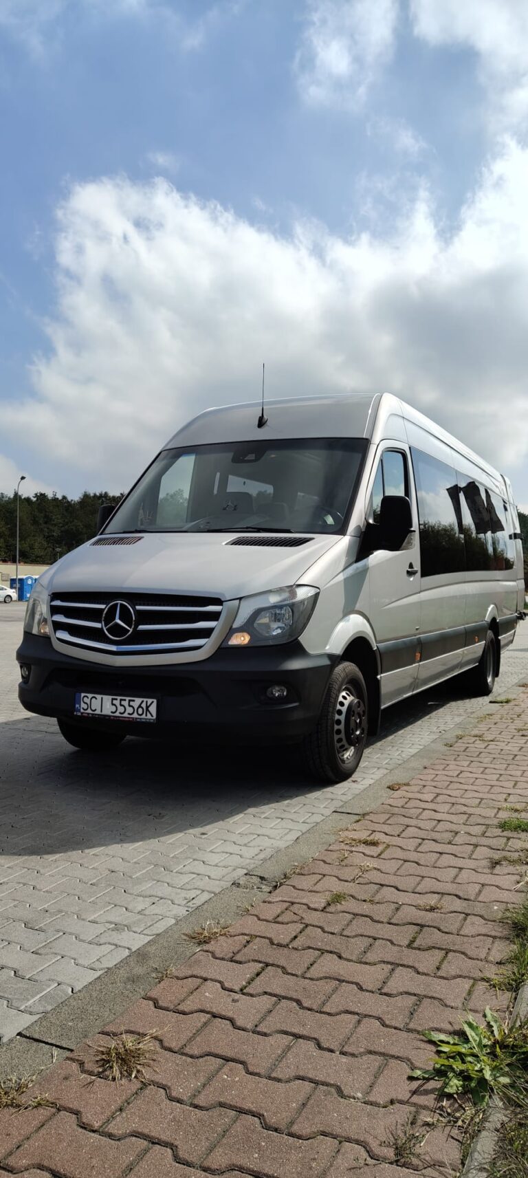 Autobus Mercedes Sprinter do wynajęcia