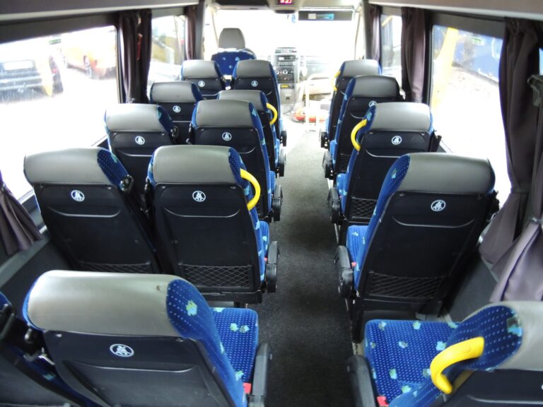 Autobus Mercedes Sprinter do wynajęcia