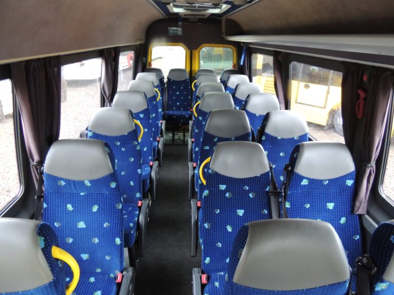 Autobus Mercedes Sprinter do wynajęcia