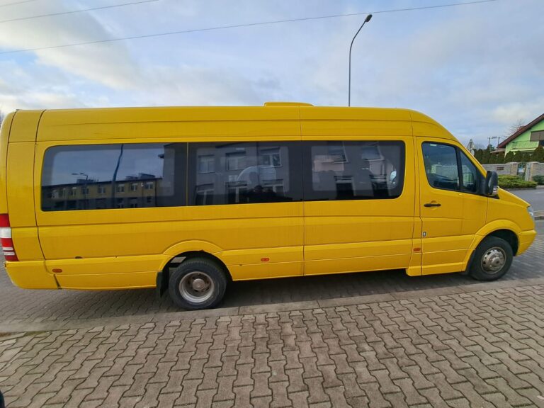 Autobus Mercedes Sprinter do wynajęcia