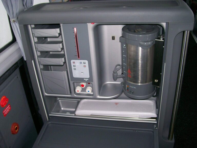 Autokar Man R08 wynajem