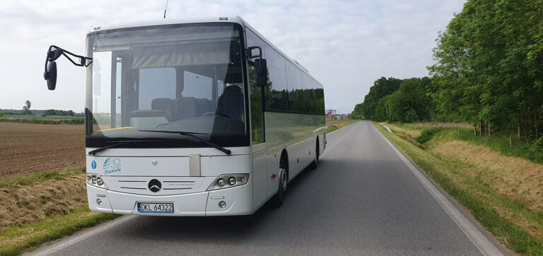 Autokar Mercedes Benz Intouro wynajem
