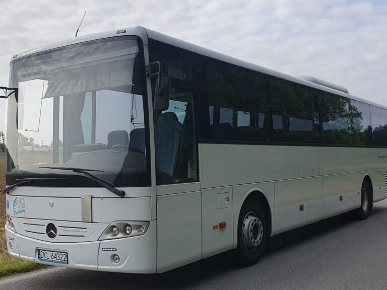 Autokar Mercedes Benz Intouro wynajem