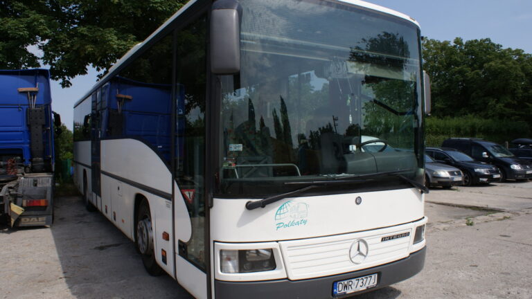 Autobus Mercedes Integro do wynajęcia