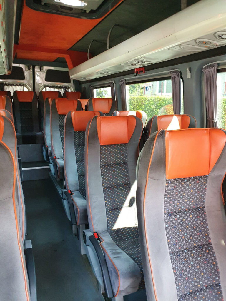 Bus osobowy Mercedes Sprinter