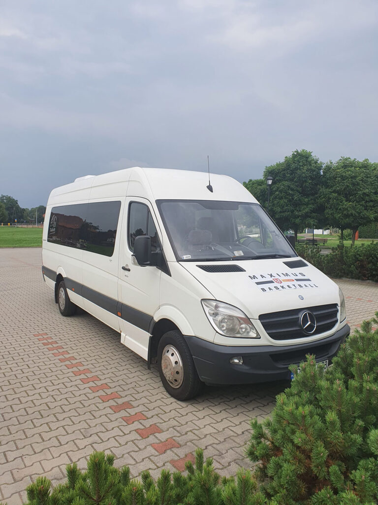 Bus osobowy Mercedes Sprinter