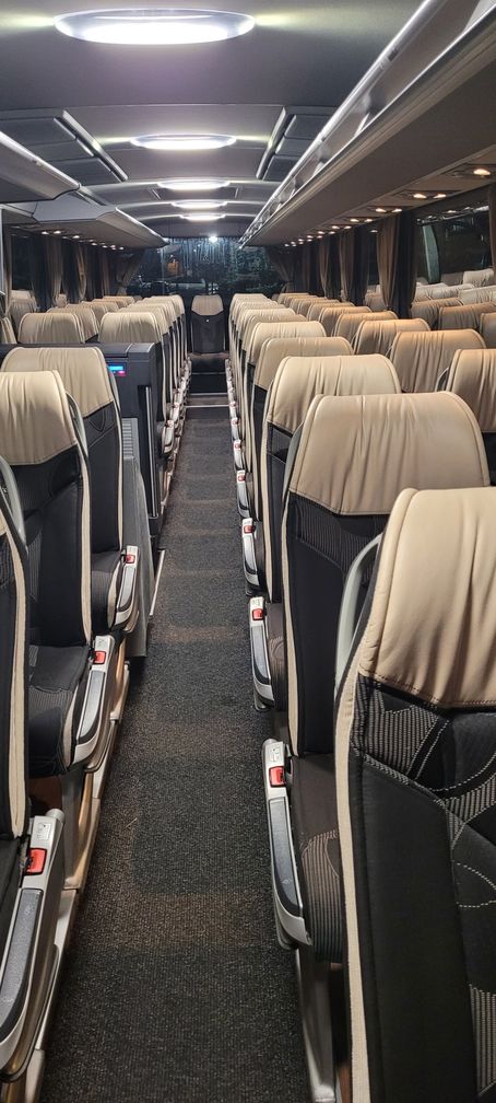 Autobus Mercedes Tourismo wynajem na wycieczki