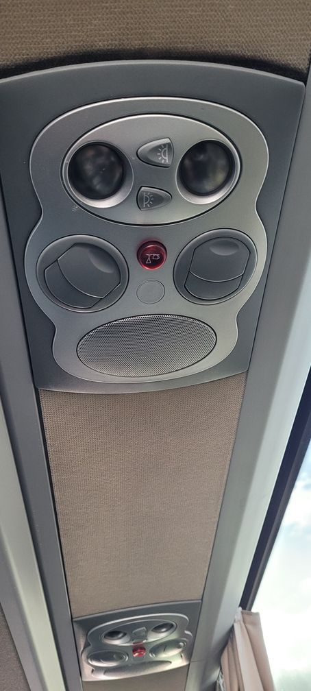 Autobus Mercedes Tourismo wynajem na wycieczki