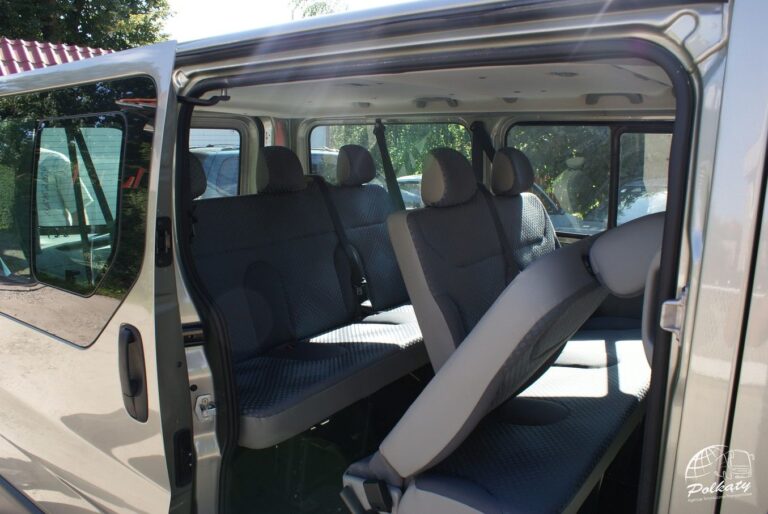 Bus Renault Trafic wynajem